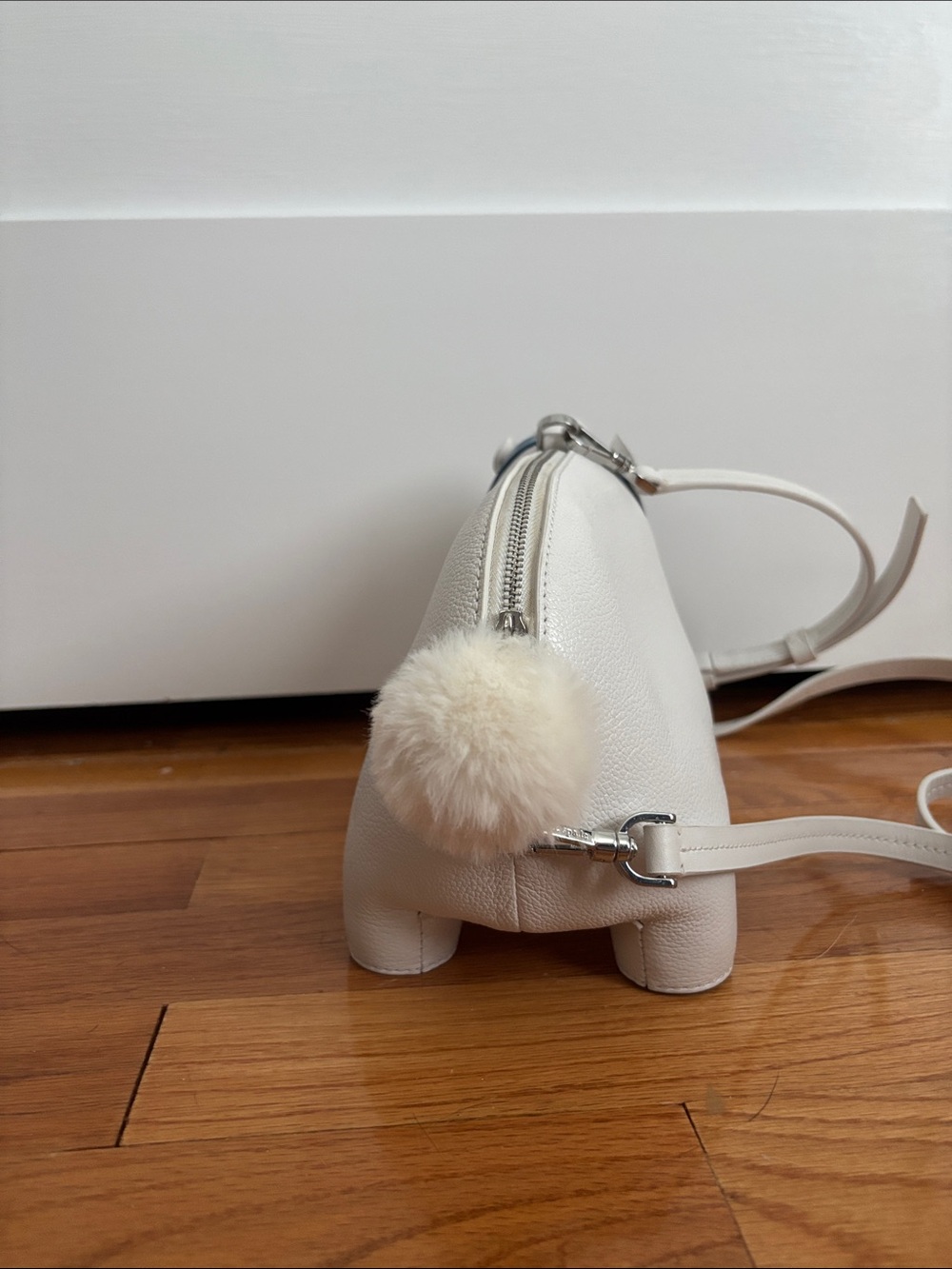 NWOT Kate Spade Arctic Friends Polar Bear Crossbody - Picture 4 of 8